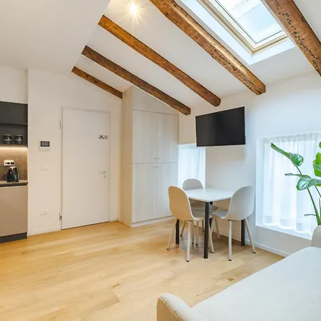 Appartement Via Ghiberti Stazione 50 *