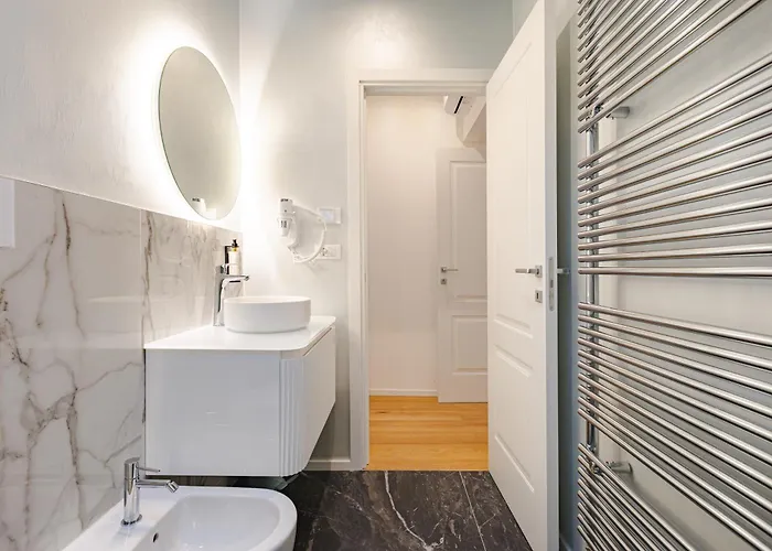 Via Ghiberti Stazione 50 *